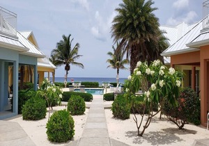 Luxury 3bd Beach View, # 2 Peach, Stunning Views