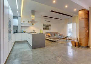 Luxury 3BR Apartment with Marina Views