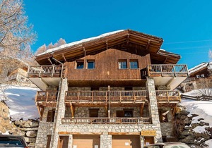 Luxury 4* Chalet in Tignes - 6 bedrooms, 6 bathrooms, parking, wifi