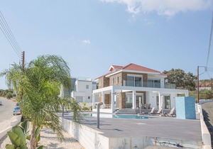Luxury 5 Bedroom Villa with Private Pool, Protaras Villa 1230