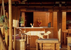 Luxury glamping with bathroom in the Horsterwold