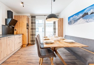 Luxury home with 3 balconies in city centre