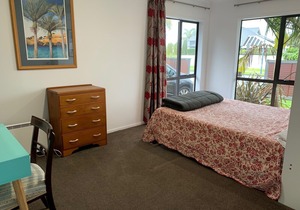 Luxury in Papamoa - perfect for 2 families.