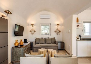 Luxury Lamia del Riccio with Swimming Pool