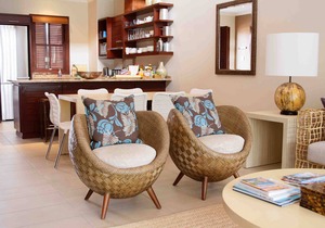 Luxury Loft Appartment on Eden Island with 3 Bedrooms, Views on Marina & Beach