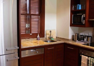 Luxury Loft Appartment on Eden Island with 3 Bedrooms, Views on Marina & Beach