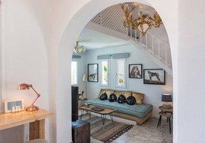Luxury Santorini Villa |Summer Lovers Villa Private Pool | Hot Tub | Panoramic Caldera View | Akroti