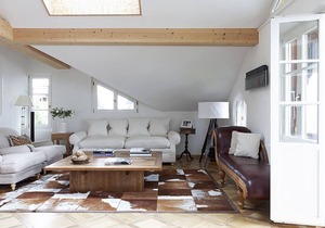Luxury top two floors of ski chalet in Murren with 360 views. Sleeps 10-11