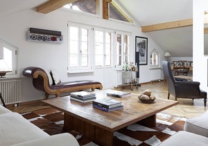 Luxury top two floors of ski chalet in Murren with 360 views. Sleeps 10-11