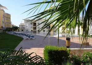 Luxury Two Bed Apt, WiFi, Air Con, Sea Views, Old Town, Beach 900m