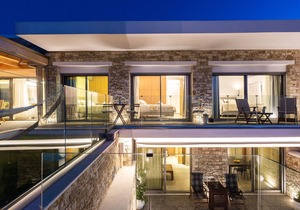 Luxury Villa GG with private heated pool