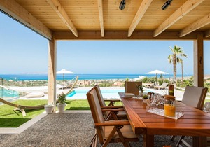 Luxury Villa GG with private heated pool