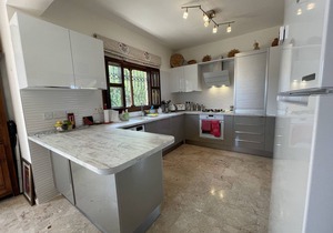 Luxury villa in Kyrenia town, stunning views, private pool.