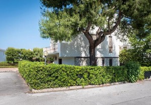 M085 - Marcelli, trilocale con giardino al Residence MARE VERDE