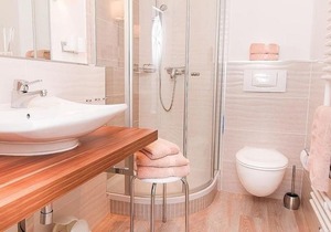M4 - Apartmenthaus Marienburger Str 4 - Feriendomizil Hollich