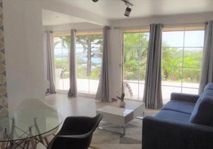 Maison avec vue sur la mer à La Trinité, piscine partagée