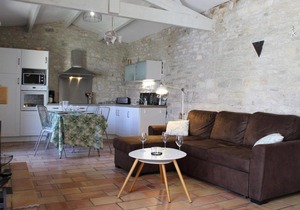 Maison de Charme à Saint-Denis-d'Oléron - 6 Couchages, Cour Ensoleillée, Proche Commerces - FR-1-246A-77