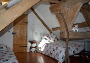 Maison lAmrique welcome you to one of their rooms Dogs are also welcomed