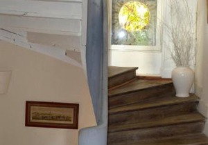Maison lAmrique welcome you to one of their rooms Dogs are also welcomed