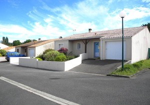 Maison neuve avec jardin, plage à 1.5km, animaux acceptés, équipements familiaux et sportifs - FR-1-336-100