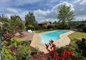 Majestic Holiday Home in Clesse with Garden