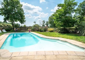 Majestic Holiday Home in Clesse with Garden