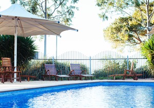 Majestic Oasis Apartments