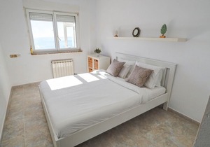 Malvasia Family Sea View Apartment