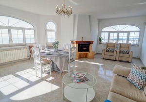Malvasia Family Sea View Apartment by Hello Homes Sitges