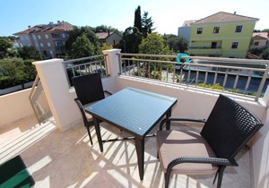 MALVINA 5 One-Bedroom Apartment