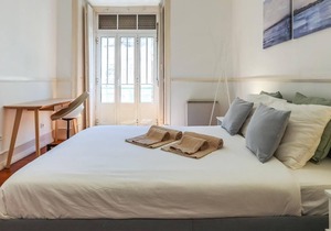 Marquês de Pombal - 4 bedroom apartment