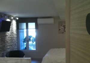 MarseilleCity - Deluxe Room "Courtyard Side 1"