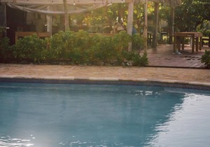 Massive Beach House w/Private Balconies, Full Kitchen, & Beachfront Views