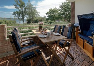 Meerblick Lemkenhafen – Ferienwohnung