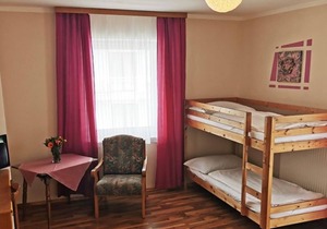 Mehrbettzimmer - Gasthof Pension Steinberger