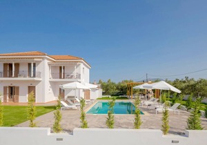 Melograno IV with 5 bedrooms and 4.5 bathrooms
