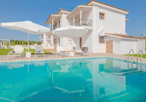 Melograno IV with 5 bedrooms and 4.5 bathrooms