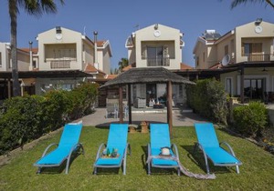 Meneou Beachfront Villa