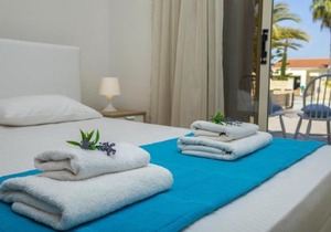 Meneou Beachfront Villa