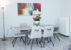 Minimal 3 bedroom apartment in Glyfada