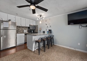 ML269| Ski In/Out | Mountain View | Sleeps 8