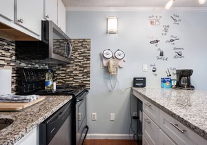 ML269| Ski In/Out | Mountain View | Sleeps 8