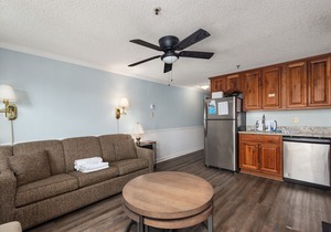 ML343| Ski-in/Ski-out 2BR Sunset View | Sleeps 8