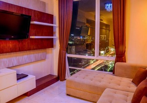 Modern 2 BR Apartment @ FX Residence with City View By Travelio