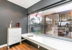 Modern 4-Bed Villa 4K beach 30k Lisbon