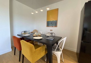 Modern Apartment, Heart of La Baule, 3 Bedrooms, Terrace, Parking, Wi-Fi