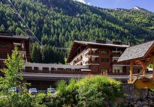 Modern apartment in the authentic Savoyard mountain village