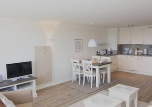 Modern. Bright. Close to the beach. - Hanseatic House