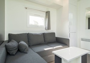 Modern chalet with two bathrooms, close to the North Sea