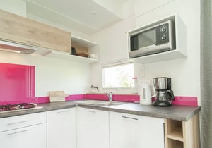 Modern chalet with two bathrooms, close to the North Sea